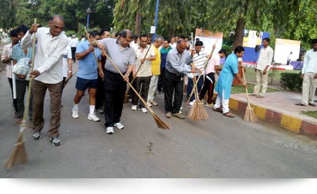 Shah Publicity - Udhna Footover Bridge